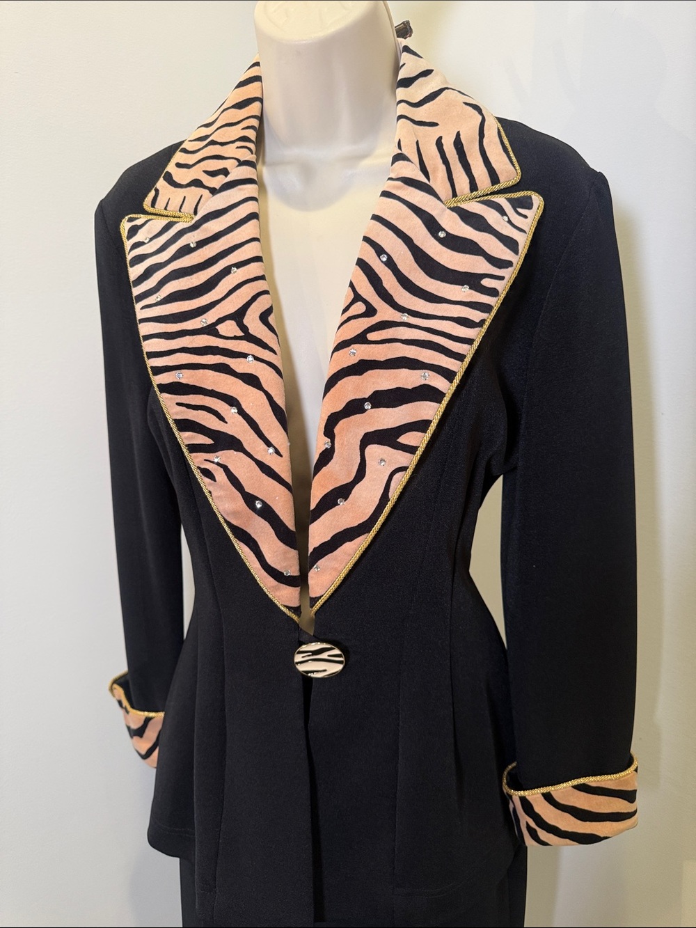 Vintage Cache Women's Black Blazer with Zebra & Rhinestone Trim Skirt Suit Set - Picture 3 of 6